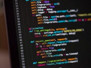 زبان برنامه نویسی پایتون (Python) چیست؟